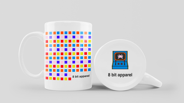 Tasse blanche avec le motif de la marque 8 Bit Apparel